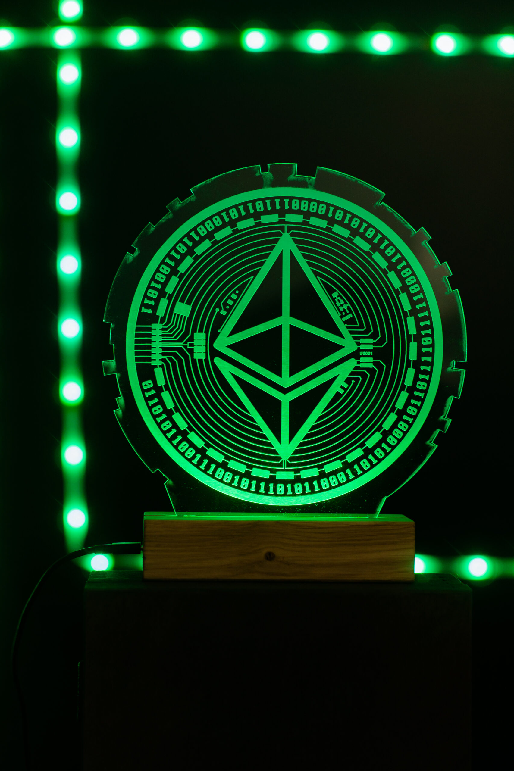 BAR5158-scaled-1.jpg Lampka Ethereum | LED - obrazek 1