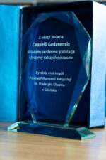 Szklana statuetka Topaz z grawerem - obrazek 9
