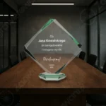 Statuetka szklana z etui G022