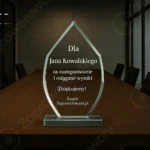 Statuetka szklana z etui G018