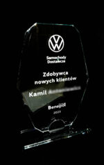 Szklana statuetka Flux z grawerem - obrazek 4